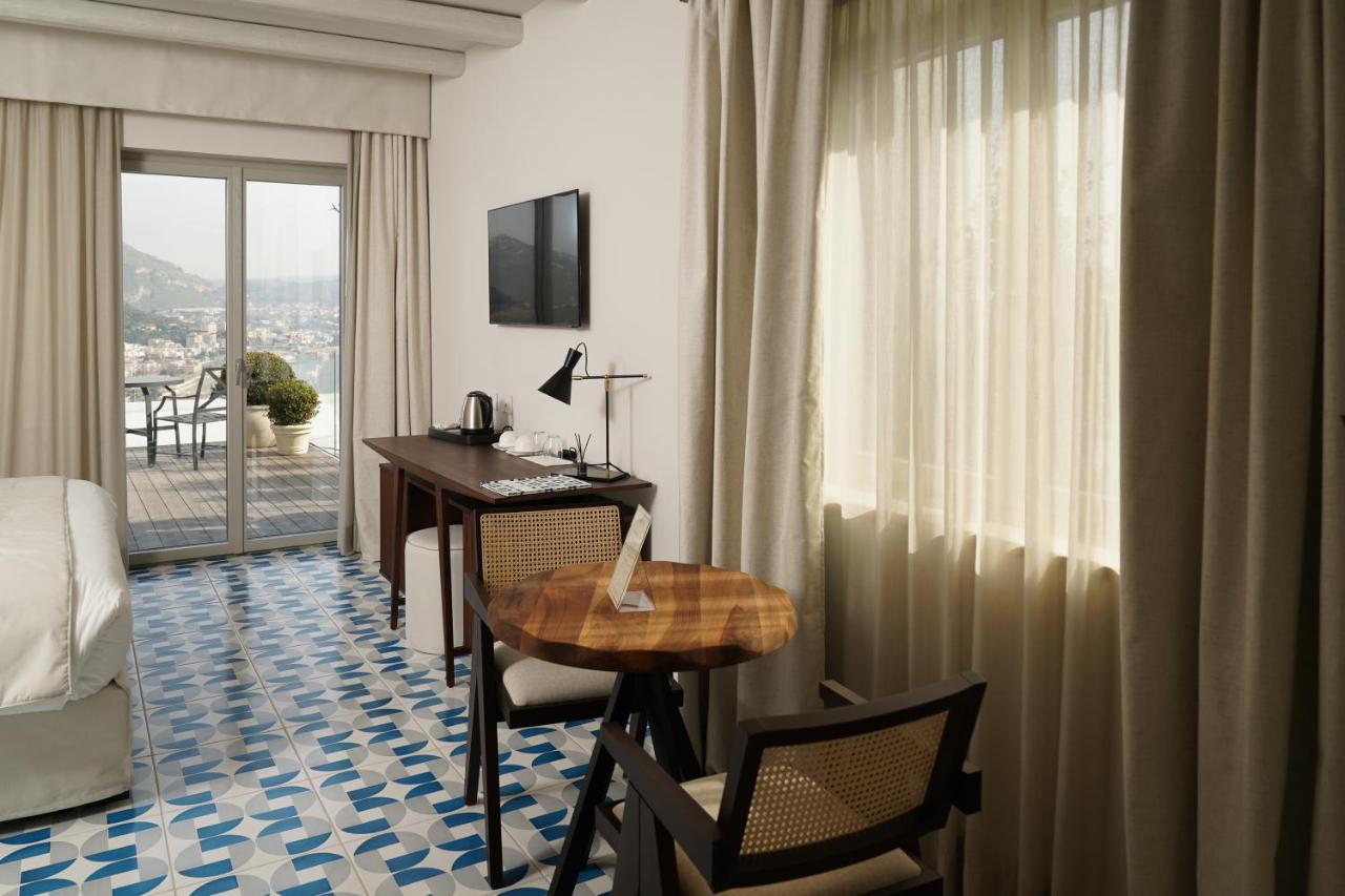 Dimora Dei Lari Hotell Bacoli Exteriör bild