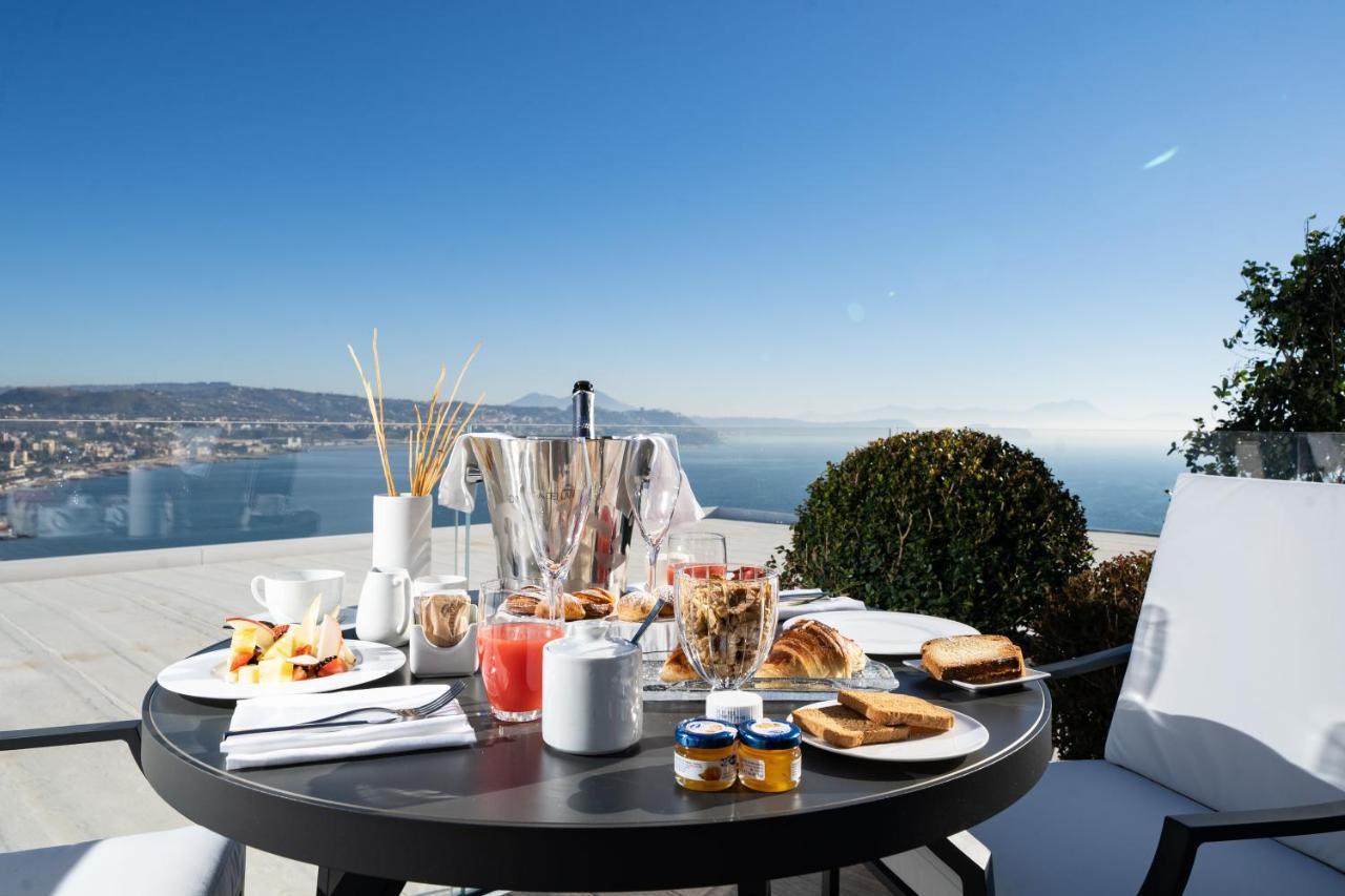 Dimora Dei Lari Hotell Bacoli Exteriör bild